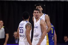 Λαρεντζάκης: «Χαίρομαι να βοηθώ την Εθνική, ειδικά φέτος με τον περιορισμένο ρόλο στον Ολυμπιακό» (vid)