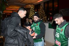 ΟΑΚΑ... Μονάχου με πάνω από 2.000 οπαδούς στο πλευρό του Παναθηναϊκού (vid)