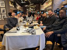 Γεύμα για την ΑΕΚ Betsson πριν από το τελευταίο παιχνίδι του 2024