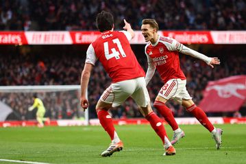 Ανέβηκε ξανά στην κορυφή η Άρσεναλ - Χτίζει σερί η Λίβερπουλ που νίκησε τη Γουλβς