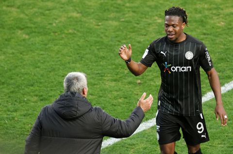 Ισέκα για την επιστροφή του στον ΟΦΗ: «Όταν έφυγα από την Κρήτη η σύζυγός μου έκλαιγε»