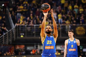 Χάρις: «Κλειδί η επιθετική άμυνα απέναντι στον Προμηθέα»