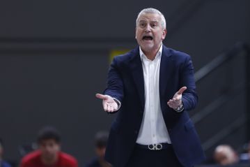 «Αν εσείς δεν ντρέπεστε...»: Ξέσπασε στους παίκτες του Πανιωνίου ο Ζούρος