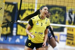 Παραμένει στη δεύτερη θέση η ΑΕΚ