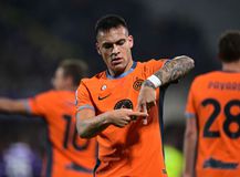 «Καθάρισε» τη Φιορεντίνα και απολαμβάνει την κορυφή η Ίντερ