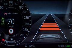 Μπορεί να φταίει το lane assist για το δυστύχημα των οπαδών του ΠΑΟΚ;