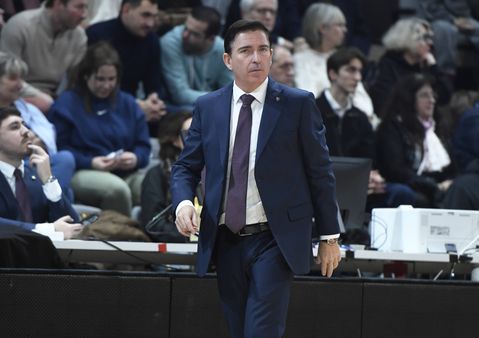 Πασκουάλ: «Ατελείωτο το ρόστερ του Ολυμπιακού, δεν σπαταλούν ούτε ένα σουτ»