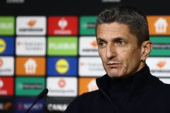 Λουτσέσκου: «Είναι μια δύσκολη κατάσταση, θα παίξουμε και για τους επτά αδικοχαμένους οπαδούς»