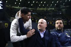 Στη Sunel Arena ο Νίκολιτς και ποδοσφαιριστές της ΑΕΚ, αποθέωση από τον κόσμο