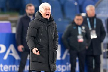 Ο Γκασπερίνι πέταξε σάντουιτς σε οπαδούς της Μίλαν μέσα από το αυτοκίνητό του (vid)