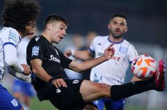 Στέφανος Τζίμας: Ο πρώτος ποδοσφαιριστής του 2006 που αγωνίζεται στη Super League