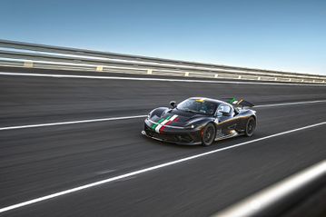 Το Battista hyper GT συνέχισε το ξεφάντωμα των ρεκόρ στην Ινδία (vid)