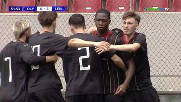 Youth League: Ολυμπιακός - Λανς: Ο Φοφανά πλασάρει άψογα τον Σίνα και κάνει το 0-2