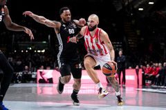 Πέντε παίκτες με 12 πόντους και έξι «διψήφιοι» συνολικά: Το εντυπωσιακό στατιστικό της νίκης του Ολυμπιακού στη Μπολόνια (vid)