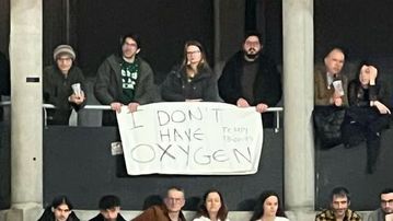 Με πανό «δεν έχω οξυγόνο» οι φίλαθλοι του Παναθηναϊκού ΑKTOR στο «Αστρομπάλ» (pic)