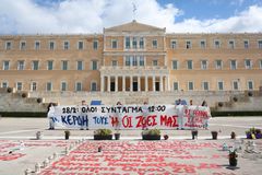 Τρία χρόνια από την τραγωδία στα Τέμπη: Συγκεντρώσεις και απεργίες σε όλη την Ελλάδα