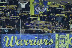 Δυναμικό «παρών» των φίλων του Παναιτωλικού στο Περιστέρι