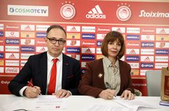 Πρωτοπορεί ο Ολυμπιακός, που παρουσίασε υπηρεσία ακουστικής περιγραφής για άτομα με προβλήματα όρασης