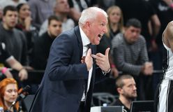 Η φωτογραφία του Ομπράντοβιτς μετά την ήττα από τον Ολυμπιακό που τα λέει όλα για την ψυχολογία του!