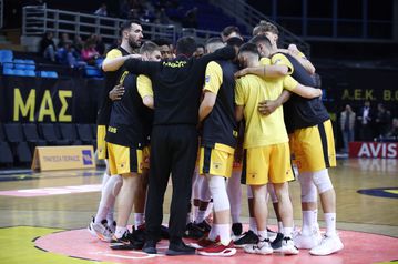 Η ΑΕΚ Betsson... μαζεύει τα κομμάτια της με το βλέμμα στα playouts