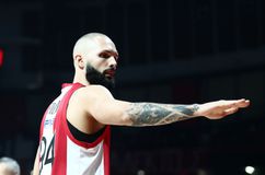 Το μήνυμα συσπείρωσης του Φουρνιέ: «Θα χρειαστούμε την αγάπη και την υποστήριξή σας περισσότερο από ποτέ»