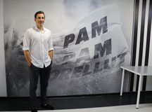 Η απίθανη ιστορία του ζάπλουτου γκουρού από το Άργος, Μπομπ Βούλγαρη!