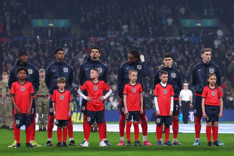 Άγγλος οπαδός πουλάει το σπίτι του για τα δει τη χώρα του στο Μουντιάλ