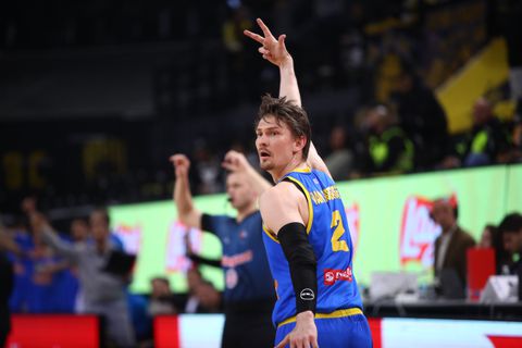 Τρομερό Περιστέρι Betsson για 30 λεπτά άντεξε την αντεπίθεση της ΑΕΚ στο τέλος και πέρασε νικηφόρα από τα Λιόσια