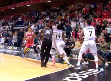 Σύρραξη παικτών στο Μούρθια – Μπιλμπάο μετά από σκληρό φάουλ (vid)