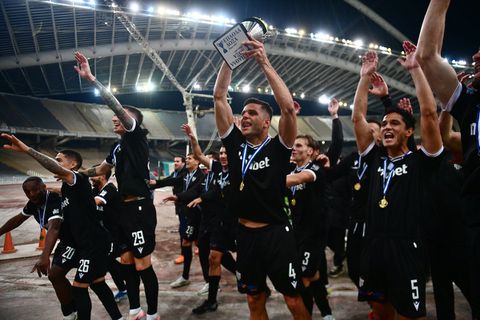 Το «πάρτι» των υπερπρωταθλητών της Καλαμάτας (vids)