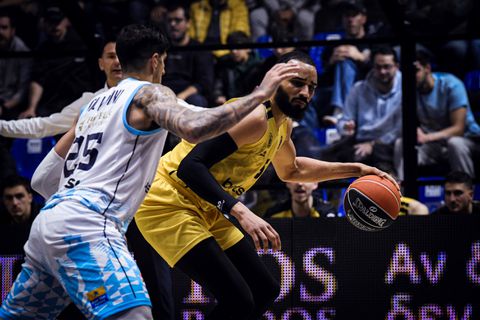 Εντυπωσιακός Νούα στο πρώτο ημίχρονο απέναντι στο Κολοσσό - Πέτυχε σχεδόν τους μισούς πόντους του Άρη (vid)