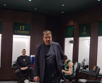 Τα συγχαρητήρια του Αταμάν στα αποδυτήρια μετά τη νίκη επί της Μονακό - Τι είπε για το ματς με Ολυμπιακό (vid)