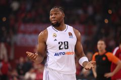 Και ο Γιαμπουσέλε «παίζει» για το NBA