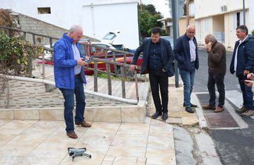 Βούτες: Δραματική προειδοποίηση Λέκκα - «Φύγετε άμεσα από τα σπίτια σας»