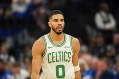 Μία νίκη μακριά από την πρόκριση οι Σέλτικς