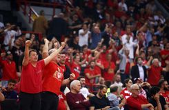 Ολυμπιακός - ΠΑΟΚ: Η αποθέωση του κόσμου και το φοβερό ξεκίνημα των Πειραιωτών (vids)