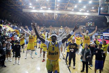 Παρελθόν ο Φρανίσκο από το Περιστέρι (vid)