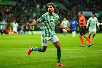 Η Μπέτις άνοιξε το σκορ κι έβαλε... φωτιά στον τελικό με την Τσέλσι