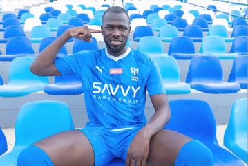 Ο Κουλιμπαλί για τον μισθό του στη Σαουδική Αραβία: «Θα βοηθήσω την οικογένειά μου, έχω αρχίσει να χτίζω μια κλινική στο χωριό του πατέρα μου» (vid)