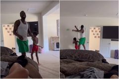 Το highlight του καλοκαιριού: Ο Τζέριαν Γκραντ κάνει τάπα στον γιό του! (vid)