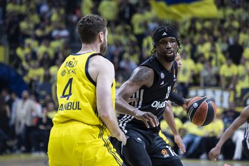 Η Παρί είπε «αντίο» στον Κεβάριους Χέιζ