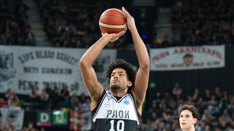 Όλα δείχνουν παραμονή του Φόρεστερ στον ΠΑΟΚ