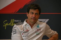 Ο Βολφ δεν διέψευσε τις διαπραγματεύσεις με τον Φερστάπεν