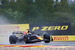 Ο Φερστάπεν ταχύτερος στο Βέλγιο αλλά ο Λεκλέρ στην πολ ποζίσιον