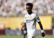 Η Ρεάλ Μαδρίτης εξετάζει την πώληση του Βινίσιους