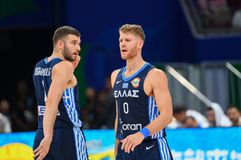 Που θα δείτε τη «μάχη» της Εθνικής Ελλάδας και τις πρεμιέρες των Τσιτσιπά και Σακκάρη