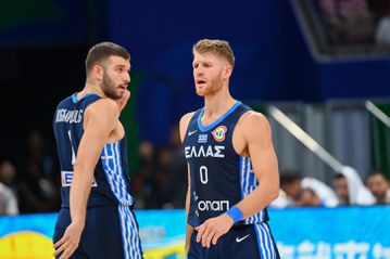 Που θα δείτε τη «μάχη» της Εθνικής Ελλάδας και τις πρεμιέρες των Τσιτσιπά και Σακκάρη