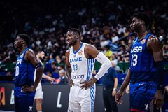 Πρόβλημα με Θανάση, αλλά δεν καταλαβαίνει… τίποτα και παίζει με Νέα Ζηλανδία!