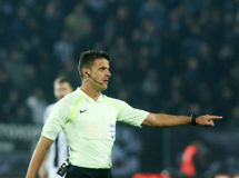 O Χιλ Μανθάνο στο ΑΕΚ - Αντβέρπ