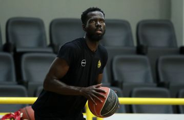 Σανόγκο: «Μπορώ να γίνω η ψυχή και η καρδιά του Αμαρουσίου» (vid)